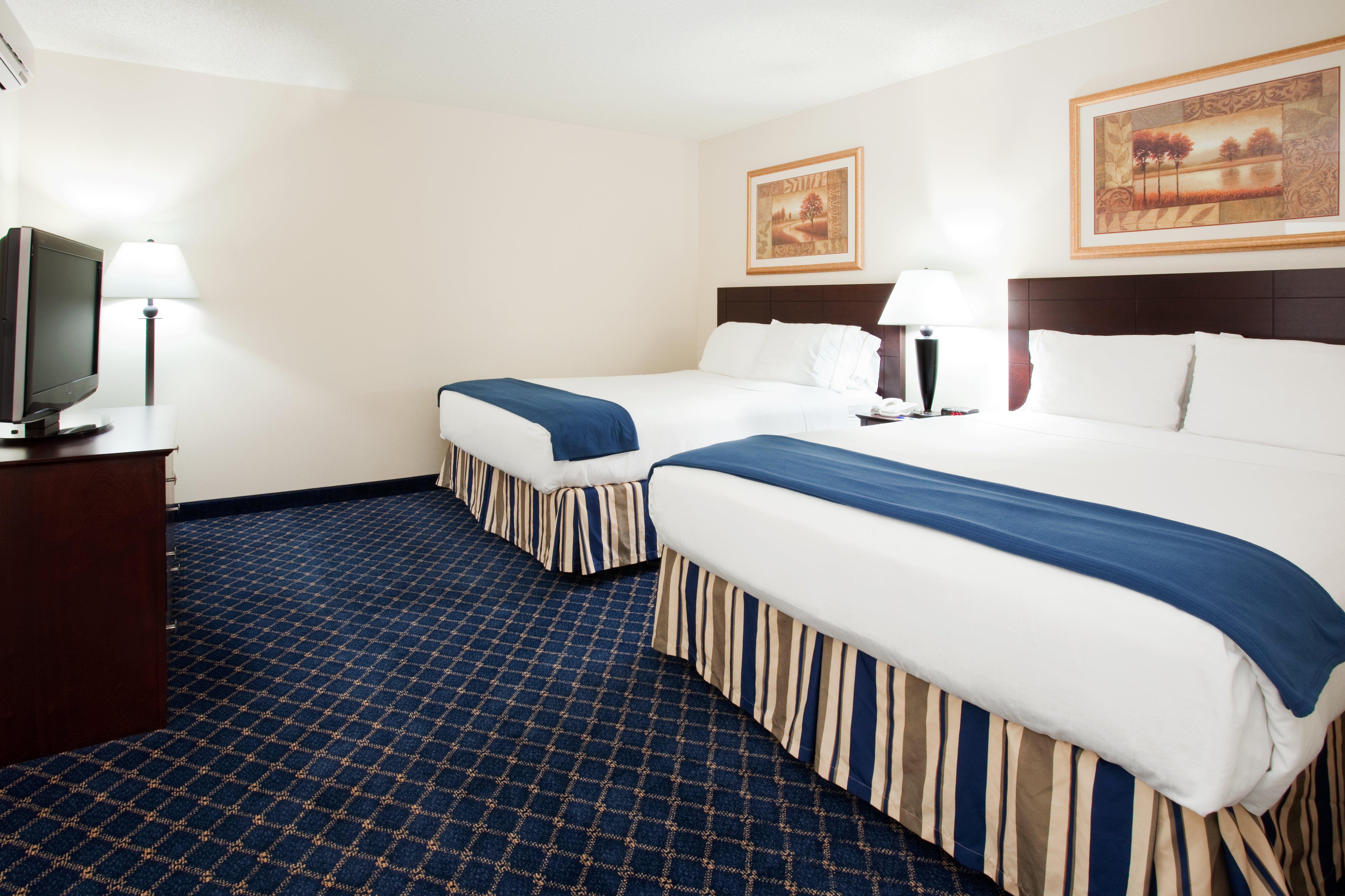 Holiday Inn Express Hotel & Suites Torrington By Ihg Exterior photo